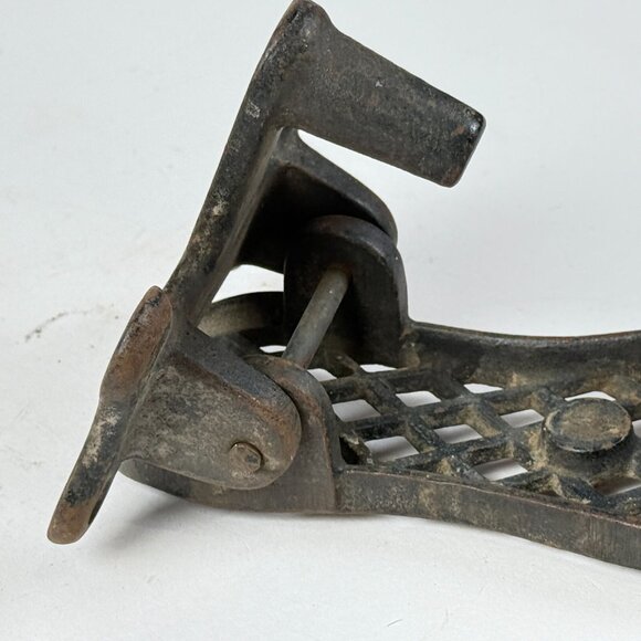 Vintage Cast Iron Machine Foot Pedal With Intricate Rustic Lattice Design - Picture 5 of 10
